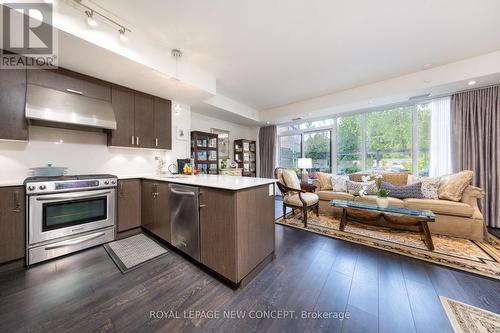 106 - 7608 Yonge Street, Vaughan, ON - Indoor Photo Showing Kitchen