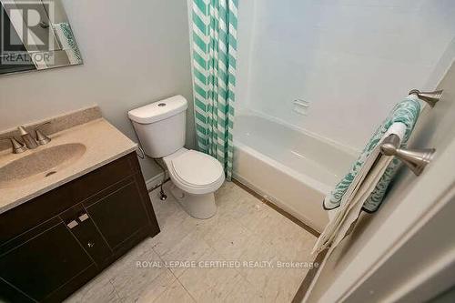 70 - 6950 Tenth Line W, Mississauga, ON - Indoor Photo Showing Bathroom