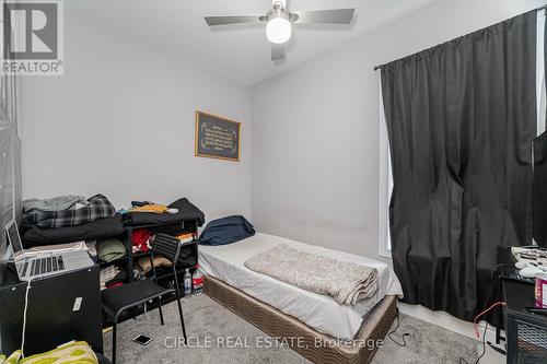 31 Wentworth Street N, Hamilton, ON - Indoor Photo Showing Bedroom