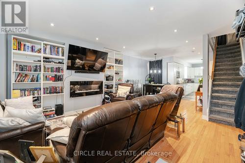 31 Wentworth Street N, Hamilton, ON - Indoor Photo Showing Living Room With Fireplace