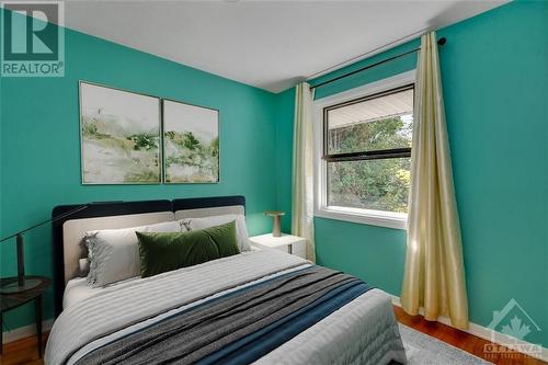 27 Dayton Crescent, Nepean, ON - Indoor Photo Showing Bedroom