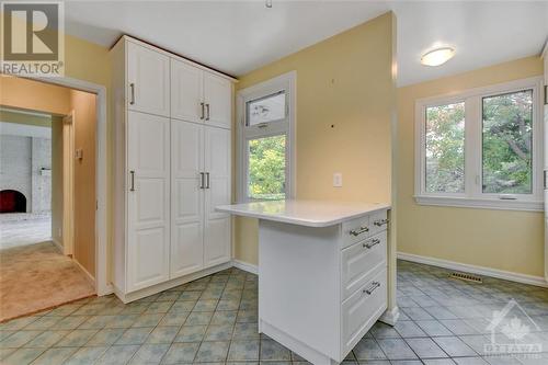 27 Dayton Crescent, Nepean, ON - Indoor Photo Showing Other Room