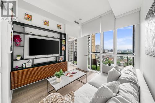 2008 - 32 Davenport Road, Toronto, ON - Indoor Photo Showing Living Room