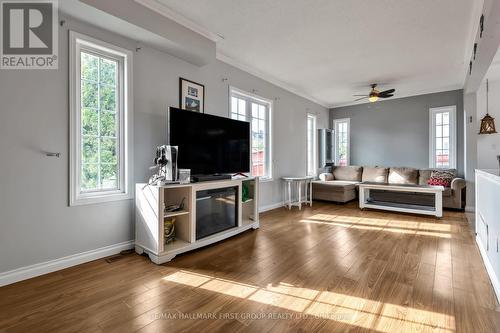 32 Tallships Drive, Whitby, ON - Indoor Photo Showing Living Room