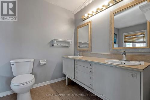 32 Tallships Drive, Whitby, ON - Indoor Photo Showing Bathroom