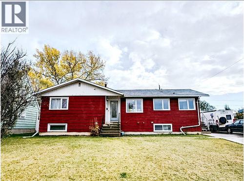 2013 Willowview Drive, Dawson Creek, BC - Outdoor