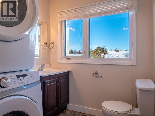 2013 Willowview Drive, Dawson Creek, BC - Indoor Photo Showing Laundry Room