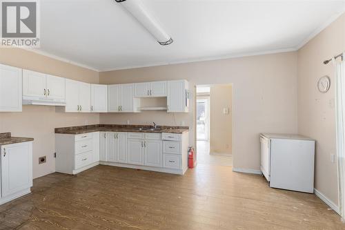 286-288 Federation St, Thessalon, ON - Indoor Photo Showing Kitchen