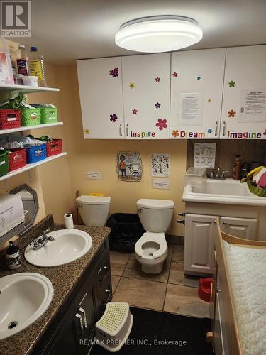 11 Union Street, Whitchurch-Stouffville, ON - Indoor Photo Showing Bathroom