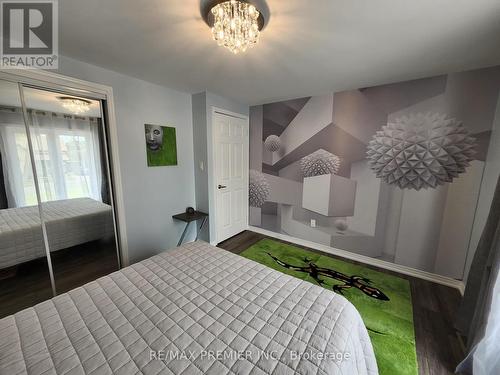 11 Union Street, Whitchurch-Stouffville, ON - Indoor Photo Showing Bedroom