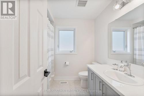 117 Branigan Crescent, Halton Hills, ON - Indoor Photo Showing Bathroom