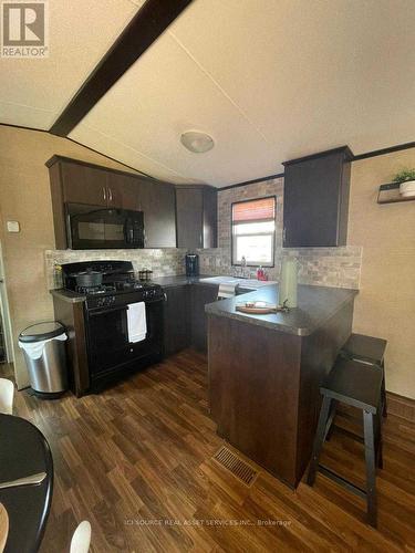 156 - 1501 Line 8 Road, Niagara-On-The-Lake, ON - Indoor Photo Showing Kitchen