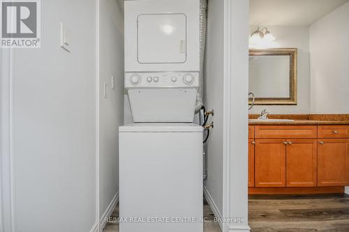 405 - 8 Harris Street, Cambridge, ON - Indoor Photo Showing Laundry Room