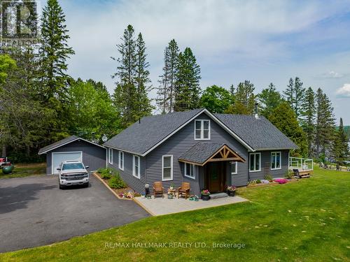 1645 Highway 518 E, Kearney, ON - Outdoor With Facade