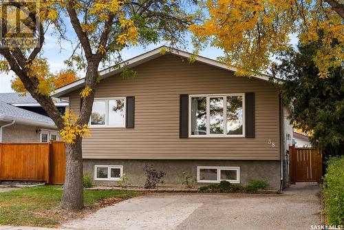 38 Carter Crescent, Regina, SK - Outdoor