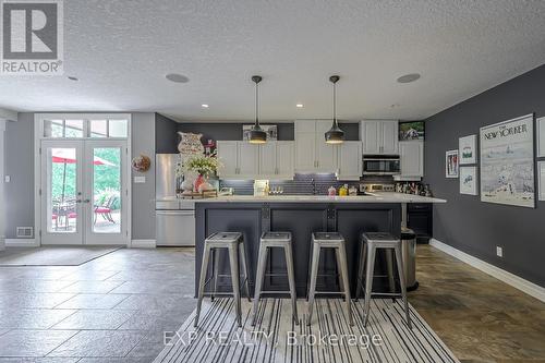 49 Byron Avenue, Thames Centre (Dorchester), ON - Indoor Photo Showing Kitchen