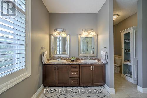 49 Byron Avenue, Thames Centre (Dorchester), ON - Indoor Photo Showing Bathroom