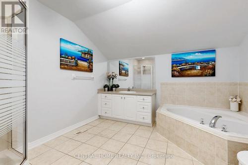 49 Ferncroft Drive, Georgina, ON - Indoor Photo Showing Bathroom