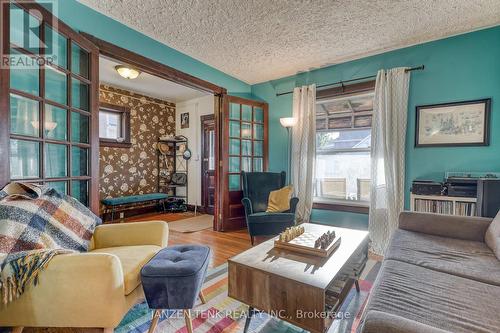 76 Fifth Avenue, St. Thomas, ON - Indoor Photo Showing Living Room