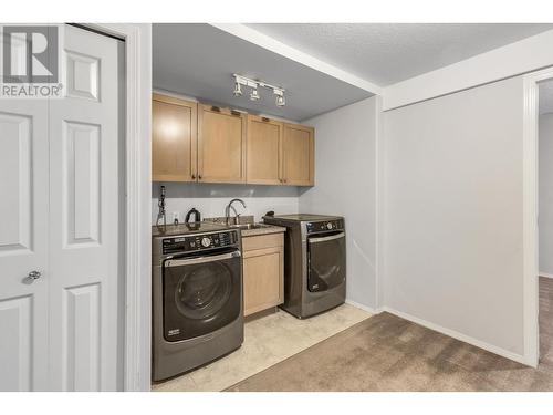 3194 Vista View Road, Prince George, BC - Indoor Photo Showing Laundry Room