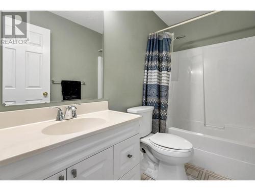 6144 Berger Place, Prince George, BC - Indoor Photo Showing Bathroom