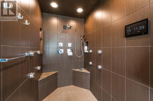 2500 Marleau Road, Prince George, BC - Indoor Photo Showing Bathroom