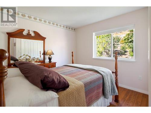 1431 Menu Road, West Kelowna, BC - Indoor Photo Showing Bedroom