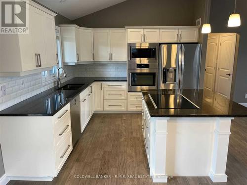 45 Arthur Street, Cramahe (Colborne), ON - Indoor Photo Showing Kitchen With Upgraded Kitchen