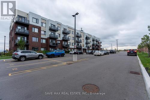 113 - 62 Sky Harbour Drive E, Brampton, ON - Outdoor With Facade