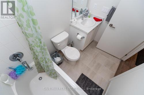 113 - 62 Sky Harbour Drive E, Brampton, ON - Indoor Photo Showing Bathroom