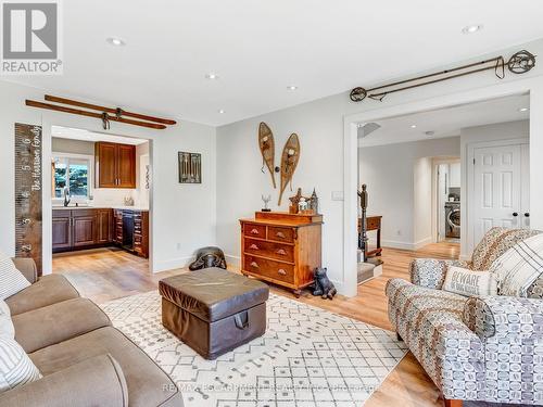 65 Dunrobin Drive, Haldimand, ON - Indoor Photo Showing Living Room