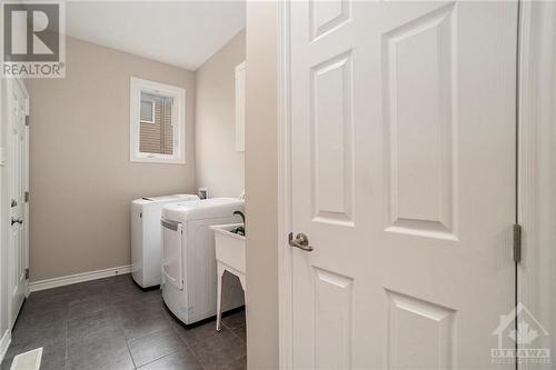 901 Pedigree Street, Stittsville, ON - Indoor Photo Showing Laundry Room