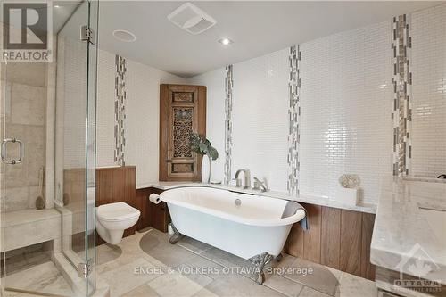 1102 - 40 Boteler Street, Ottawa, ON - Indoor Photo Showing Bathroom