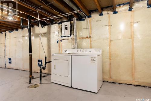 259 Broad Street N, Regina, SK - Indoor Photo Showing Laundry Room