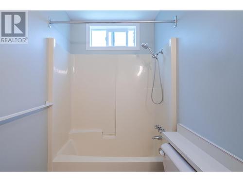 250 Scott Avenue Unit# 104, Penticton, BC - Indoor Photo Showing Bathroom