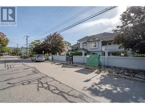 250 Scott Avenue Unit# 104, Penticton, BC - Outdoor