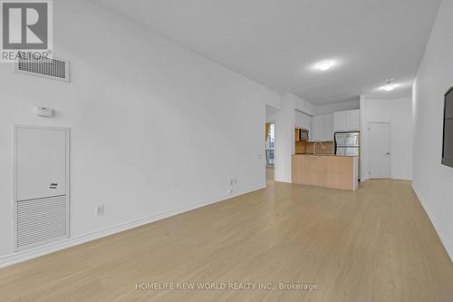 1910 - 21 Carlton Street, Toronto, ON - Indoor Photo Showing Other Room