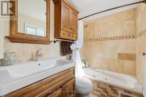 62 Wyndfield Crescent, Whitby, ON - Indoor Photo Showing Bathroom