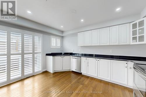 3 Howling Crescent, Ajax, ON - Indoor Photo Showing Kitchen