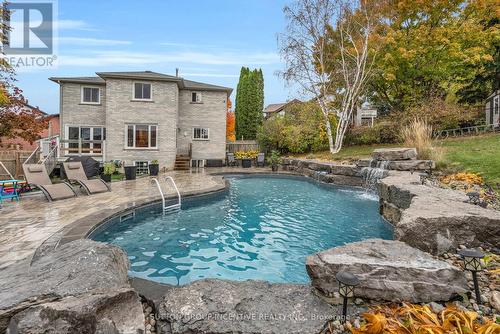 9 Tower Court, Bradford West Gwillimbury, ON - Outdoor With In Ground Pool