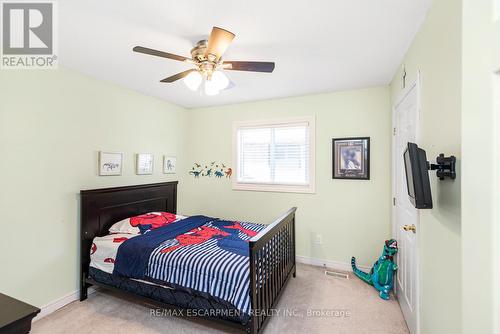 88 Gatestone Drive, Hamilton, ON - Indoor Photo Showing Bedroom