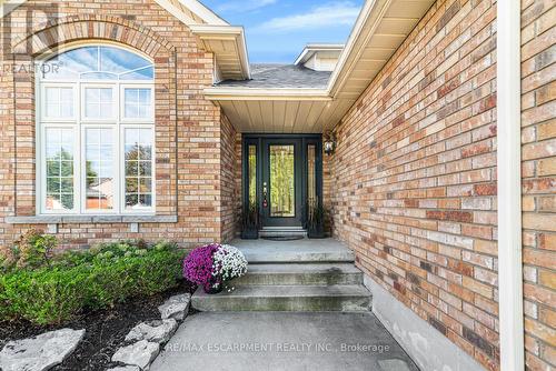 88 Gatestone Drive, Hamilton, ON - Outdoor