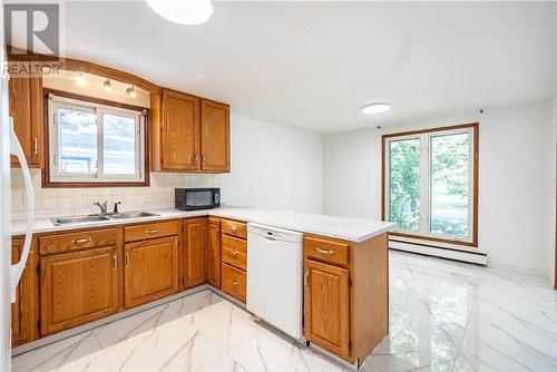 1761 Rutherglen, Sudbury, ON - Indoor Photo Showing Kitchen With Double Sink