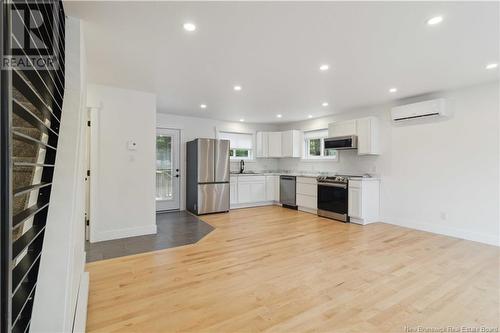 188-190 Tilley Drive, Fredericton, NB - Indoor Photo Showing Kitchen With Upgraded Kitchen