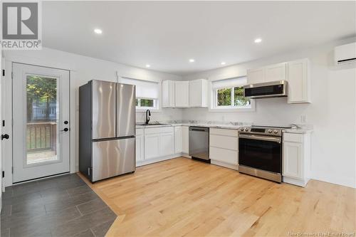 188-190 Tilley Drive, Fredericton, NB - Indoor Photo Showing Kitchen