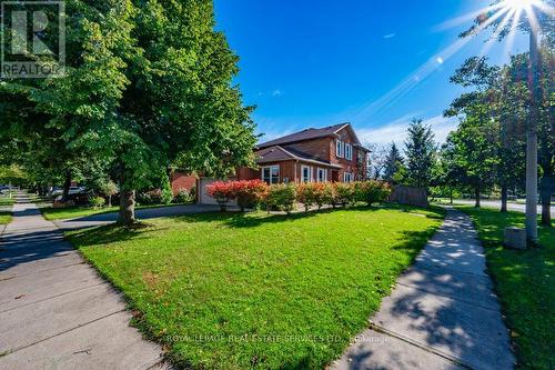 1624 Parish Lane, Oakville, ON - Outdoor