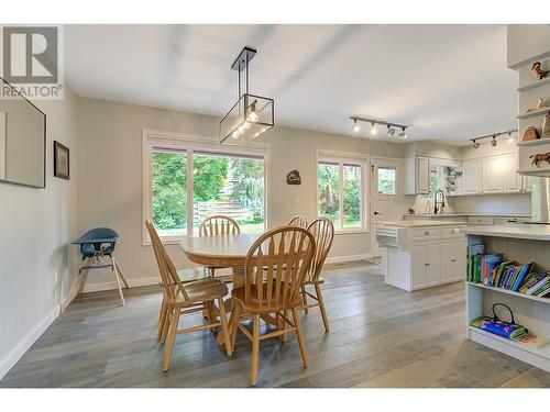 4531 Raymer Road, Kelowna, BC - Indoor Photo Showing Dining Room