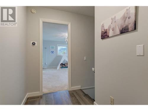 4531 Raymer Road, Kelowna, BC - Indoor Photo Showing Other Room