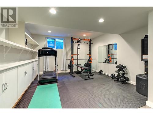 4531 Raymer Road, Kelowna, BC - Indoor Photo Showing Gym Room