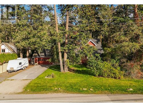 4531 Raymer Road, Kelowna, BC - Outdoor